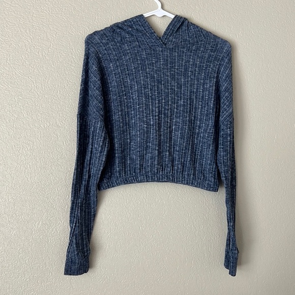 Aeropostal Cropped Hoodie Sweater - Picture 1 of 4